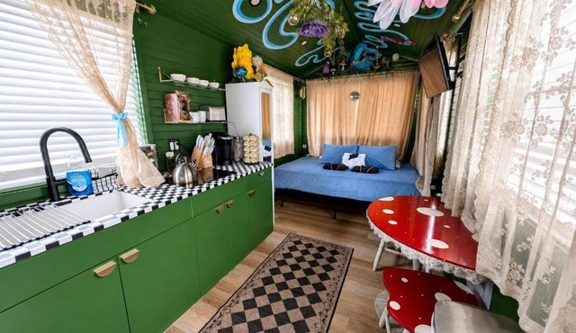 Stay Portland - Teal & Terrazzo Bright Portland Tiny Home