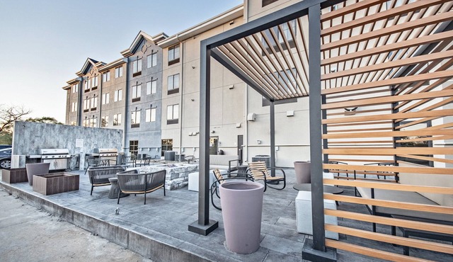 Staybridge Suites Cedar Rapids North by IHG