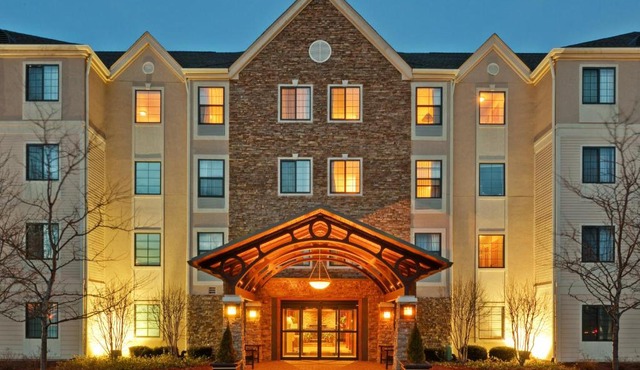 Staybridge Suites Glenview by IHG