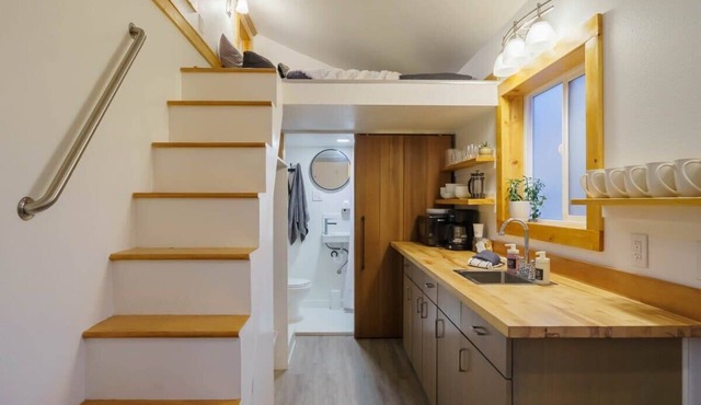 #StayInMyDistrict Overlook Backyard Tiny Suite