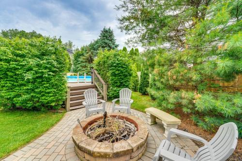 Sterling Heights Getaway w/Fire Pit!