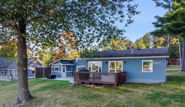 StoneLedge Lake Sauna&Spa Cozy 2-Bed, 1-Bath lakeside retreat on StoneLedge Lake