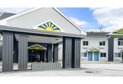 Studio 6 Suites - Tiffin, OH