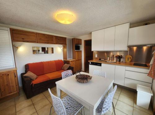 Studio cabine moderne proche téléphérique Morillon in Morillon