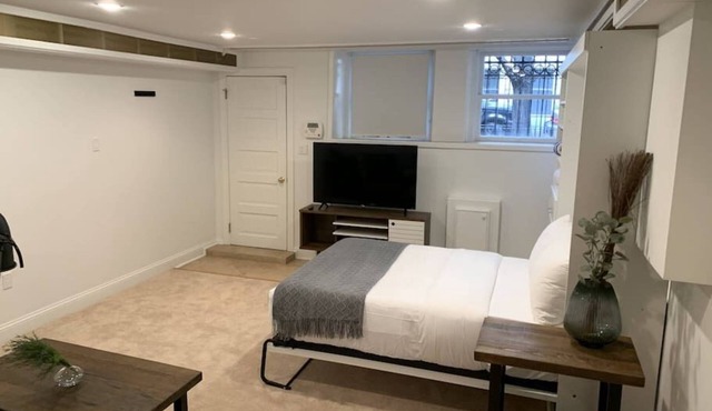 Studio flat in the heart of Chicago's Gold Coast