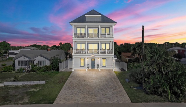 Stunning 7 bed/9 bath house in West PCB Spring is open, book now!