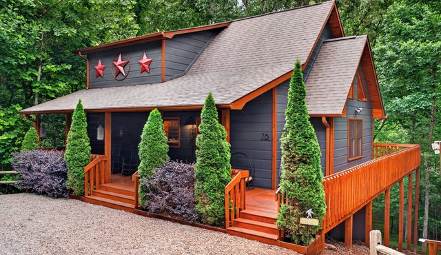 Stunning Mountain Modern Refresh! 3-Story Retreat Gameroom Fireplace Creek