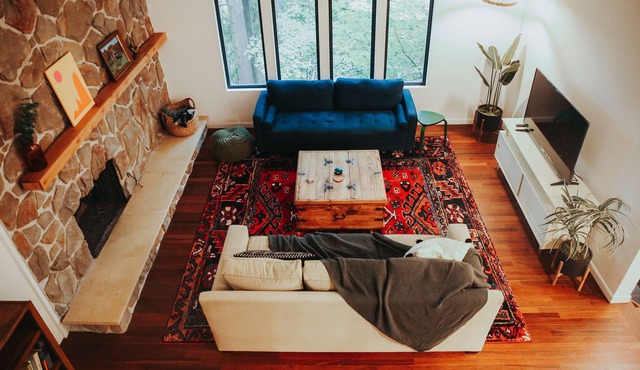 Stunning PNW Mid Century Modern Retreat