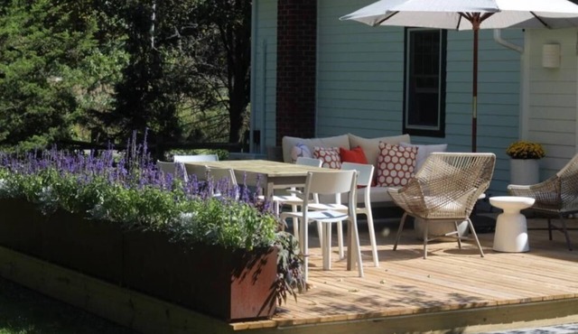 Stylish, private North Fork cottage! Walking distance to Mattituck's Love Lane.