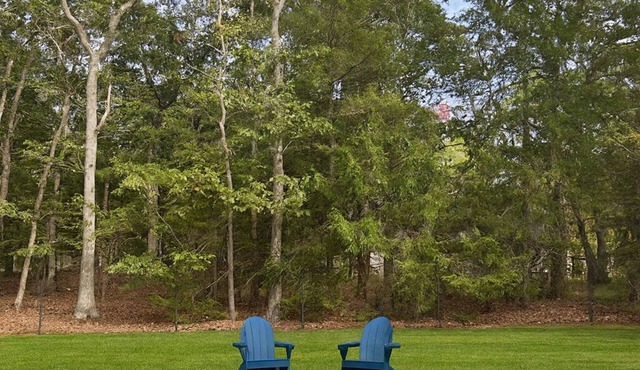 SUMMER 2026 RENTAL IN CLEARWATER BEACH, EAST HAMPTON WITH POOL.