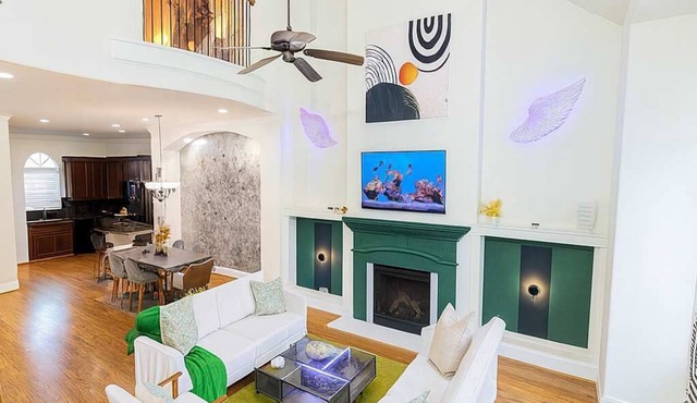 Summer State Near Galleria | Private Pool + Garage in Houston
