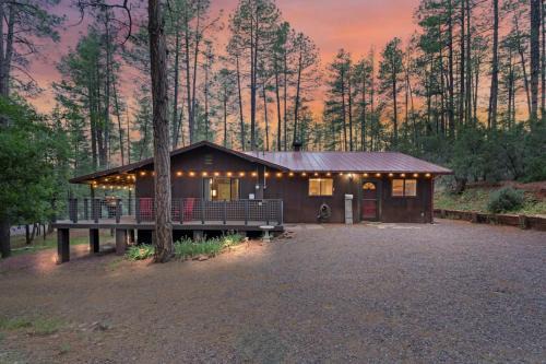 Summers Rest Mountain Cabin in the Pines