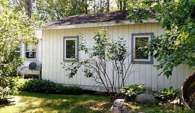 Sunset Cabin at Sweet Retreat Waterfront