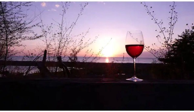 Superior Sunset Getaway