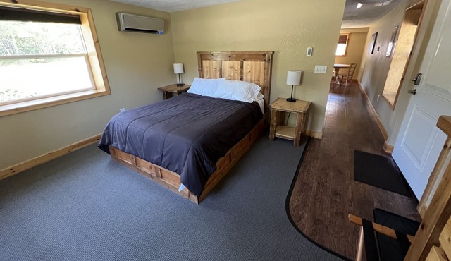 Tahquamenon Suites Lodging - One-Bedroom Suite #1