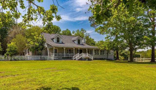Texas Ranch Getaway: 27 Private Acres with Game Room & Pond in Schulenburg