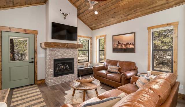 The Bunkhouse | Zion & Bryce | Hot Tub | Fire Pit
