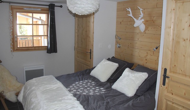 THE CRYSTAL CHALET Apartment standing with balcony view impregnable ski-in ski-out in Les Deux-Alpes