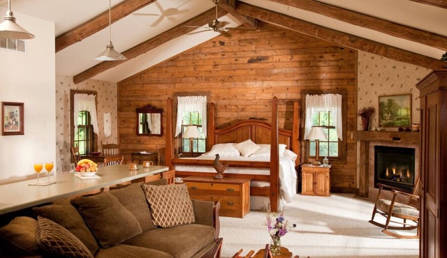 The Doorgeous Tamarack Cabin
