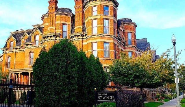 The Inn at 97 Winder