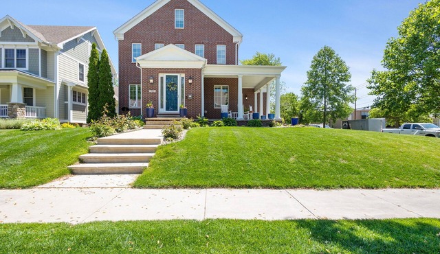 The Irish Grand<>4BR Home 0.5 Mi to ND | Sleeps 20