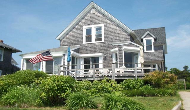 The Palace The Palace - Classic 5 bedroom 2 bath cottage across the street from the ocean in the community of Weekapaug.