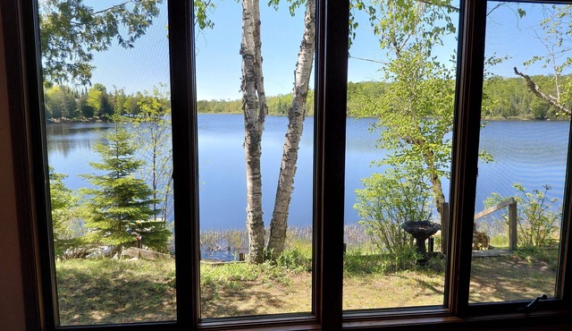 The Point at Ocqueoc - Quiet Ocqueoc Lakefront Two Bedroom Cottage