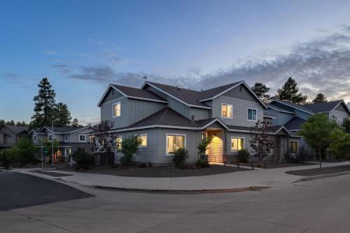 The Quiet Pines Cabin