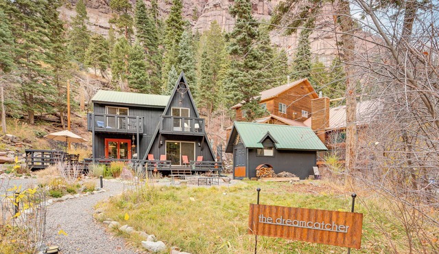 The Switzerland of America Downtown Ouray Cabin!