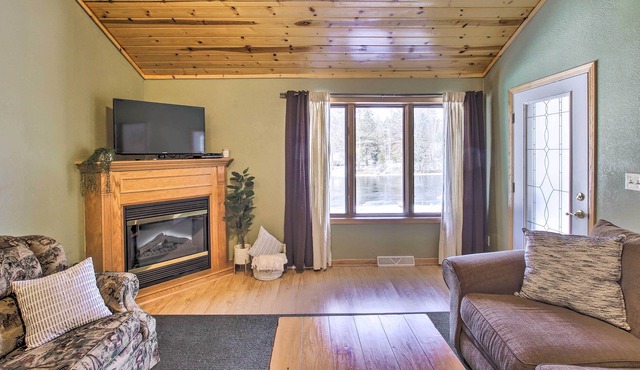 'The Tree House' Condo w/ Private Boat Dock!