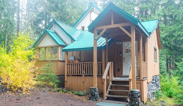 Third night free on stays before 8/30/26 in Government Camp