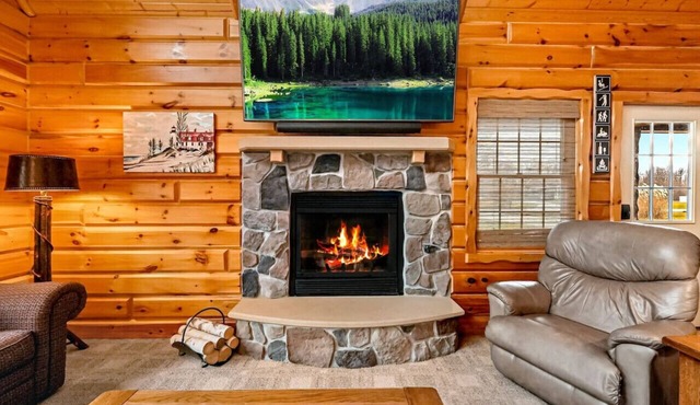 Thompsonville Lodge | 75" TV w/Sonos | Hot tub | Sauna | 24hr Crystal Shuttle