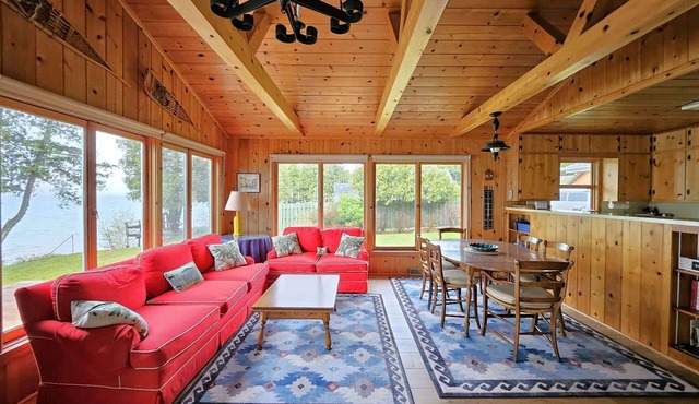 Torch Lake Classic Cottage | Torch Lake
