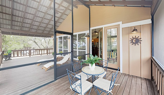 Tranquil “Interlude Cottage” on 20 Acres w/ Seasonal Creek