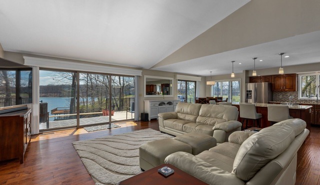 Tranquil Waters Retreat in Effingham