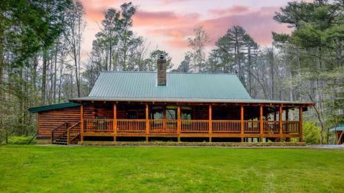 Twin Creeks Lodge by AvantStay
