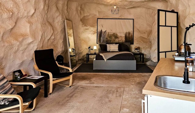 Unique Cave for a Memorable Vacation on a Secluded Ranch by the Colorado River in Moab, Utah