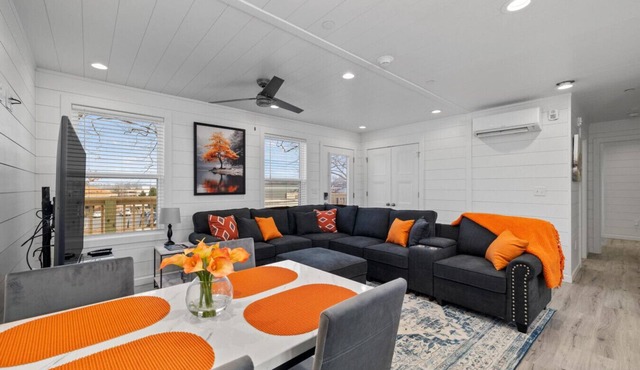 UNIQUE CONTAINER HOME/Branson Landing/Trolley Stop/Gazebo
