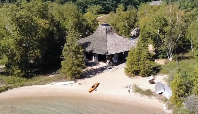 Unplug, Unwind, and Escape at Lwardcove's private beach!