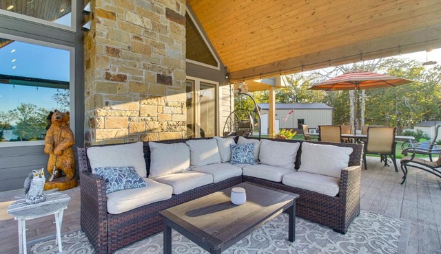 Upscale A-Frame Escape w/Lake Access in Quinton!