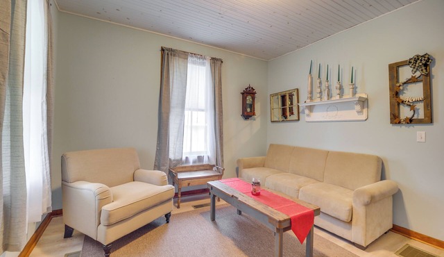 Vintage Moriah Apt: Close to Adirondacks Hiking!