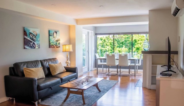 WATERFRONT 2BR - 2 BATH with Lake, Marina and Mountain Views in Kelowna