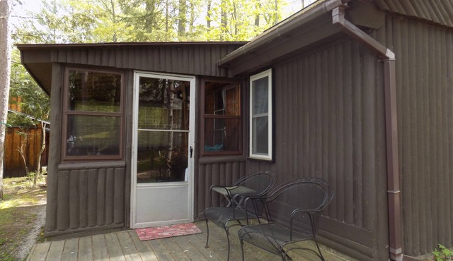 Waterfront Bellaire Style Cabins 20 Min from Downtown Traverse City - Cabin #2