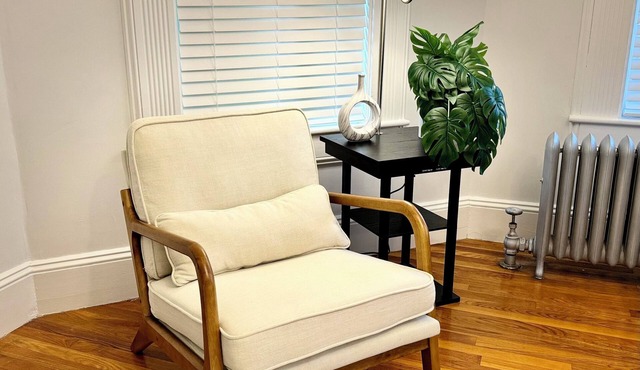 Welcome to Walnut Oasis, a historic apartment home located in the North End!