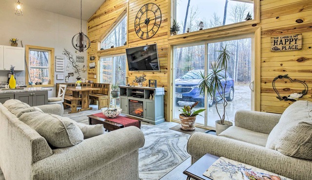 Welcoming Townsend Cabin: Hike, Fish & Relax!
