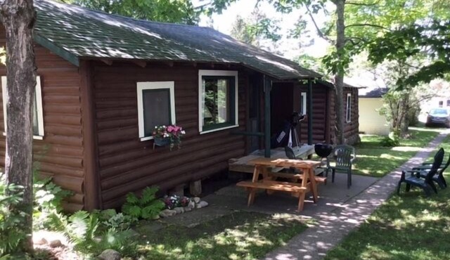 Wilderness Bay Cabin - Les Cheneaux Landing