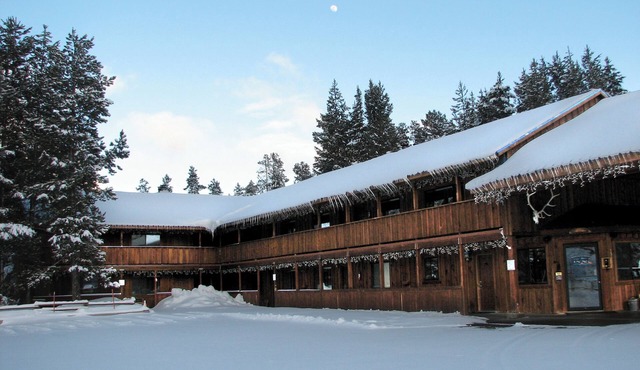 Willamette Pass Inn