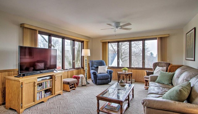 Wisconsin River Valley Farmhouse: Fire Pit & View