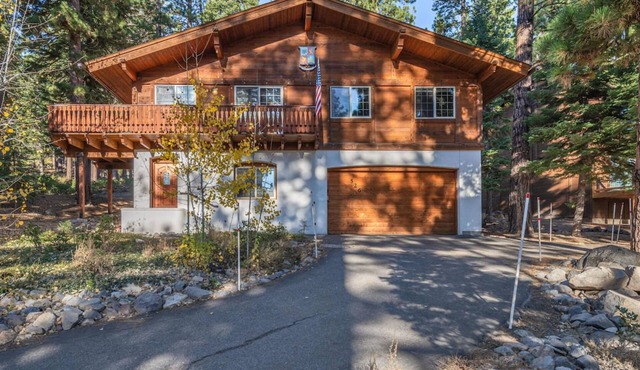 Wolf's Lair by AvantStay | Private Hot Tub, Access to Northstar Resort Community