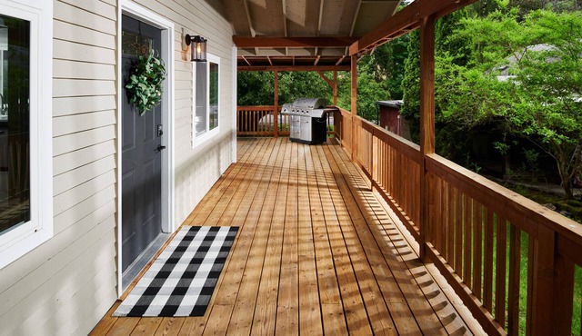 Wonderful updated cottage in the country!